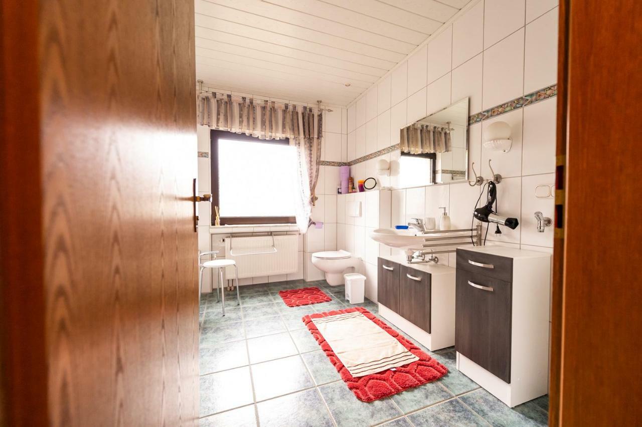Ferienwohnung Virginija Ditscheid Luaran gambar