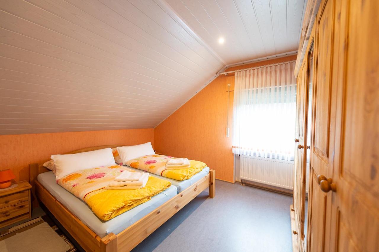 Ferienwohnung Virginija Ditscheid Luaran gambar